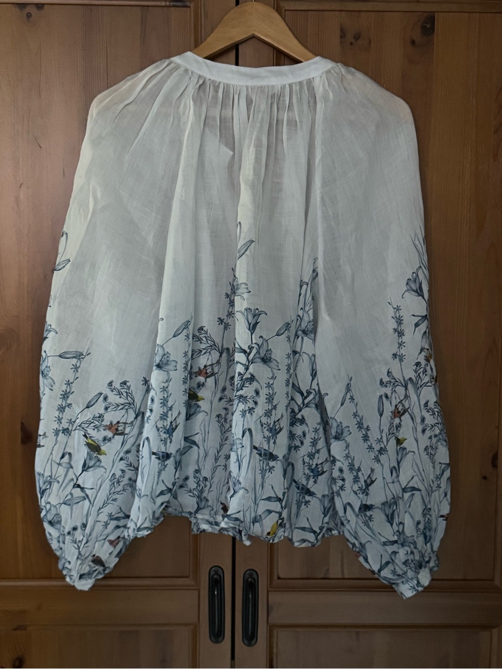 Banana Republic White Lightweight 100% Ramie Floral Peasant Top - Picture 2 of 6